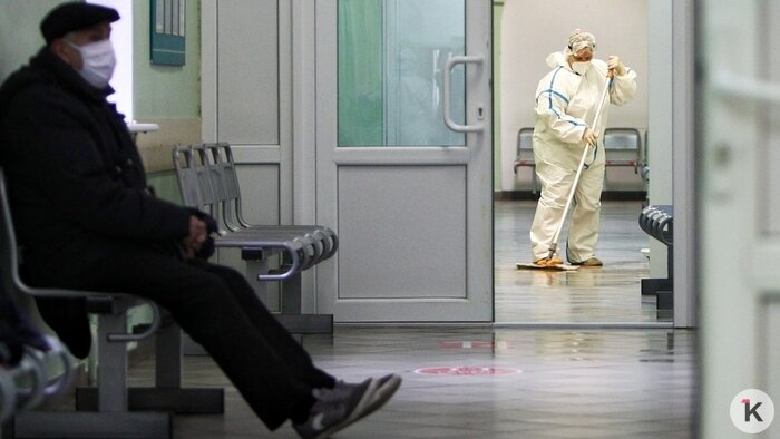 Новая ёлка на площади Победы, льготы для своих и авто не по карману: cобытия недели, которые обсуждали в Калининграде  - Новости Калининграда | Фото: Александр Подгорчук / Архив «Клопс»