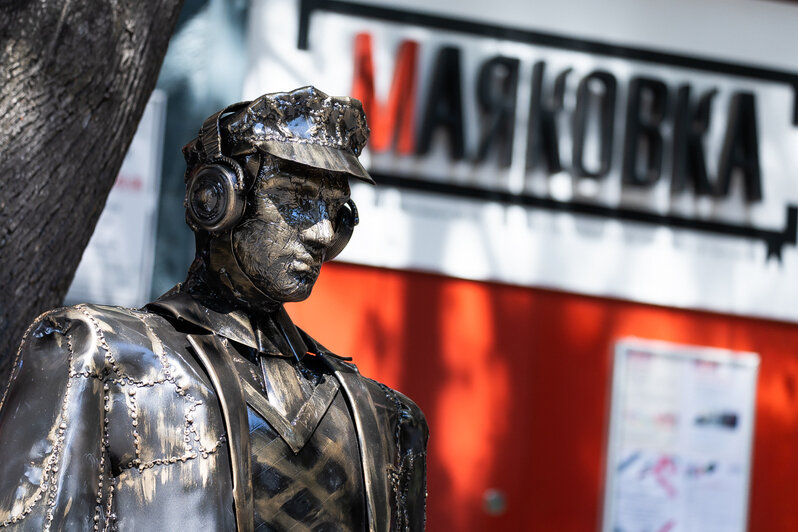 Птичка, раненый Шиллер и загадочные барельефы на здании театра: 9 мест в Калининграде, связанных с литературой  - Новости Калининграда | Фото: Александр Подгорчук / Архив «Клопс»