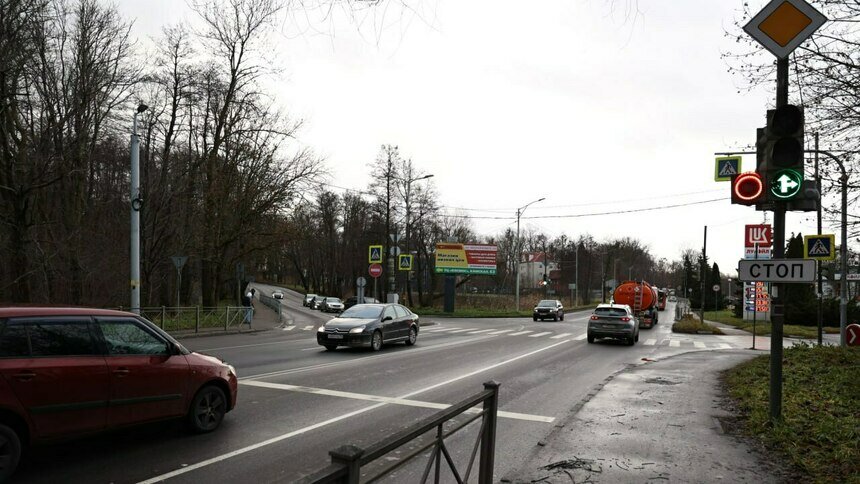 В Калининграде снова меняют режим работы светофоров на проблемном перекрёстке Суворова и Камской - Новости Калининграда | Фото администрации Калининграда