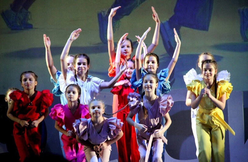 Победителей и участников поздравил танцевальный коллектив «Данс-шоу» (Советск) | Фото: предоставлено Дирекцией Балтийской АЭС