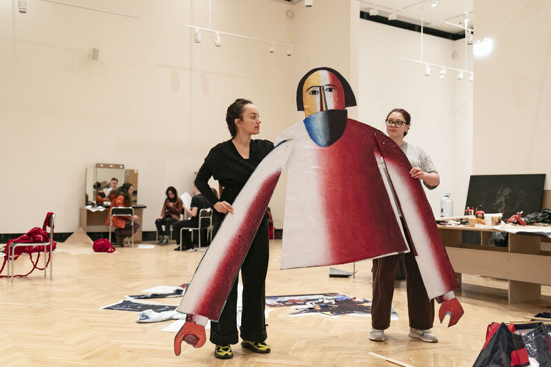 Красный конь, лют и супрематическая ёлка: какую новогоднюю сказку готовит калининградская Третьяковка (фото) - Новости Калининграда | Фото: Александр Матвеев