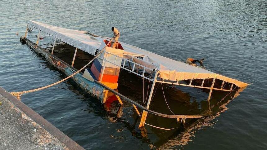 С владельца теплохода, который почти 2 года назад затонул в Преголе, требуют более 17 млн рублей - Новости Калининграда | Фото: пресс-служба Северо-Западной транспортной прокуратуры