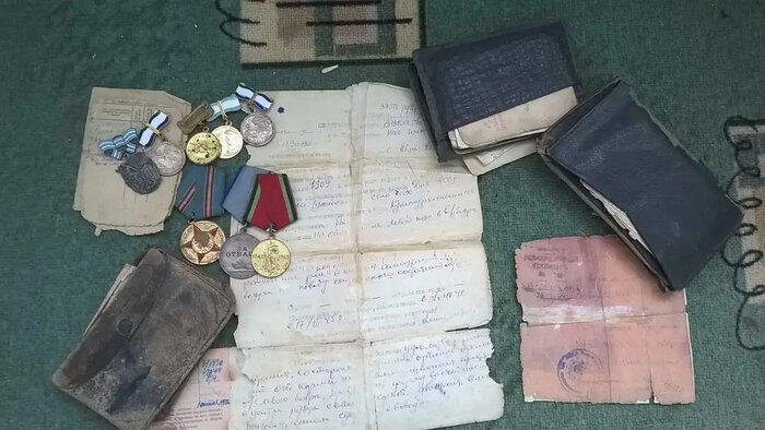 Семья хранит медали и архивные документы фронтовика | Фото: из архива героя публикации