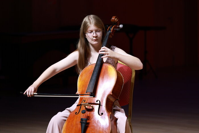 Когда талант становится профессией: знакомимся с выпускниками филиала ЦМШ-АИИ «Балтийский» 2026 года