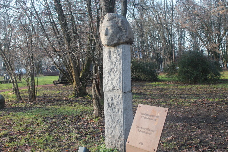 Птичка, раненый Шиллер и загадочные барельефы на здании театра: 9 мест в Калининграде, связанных с литературой  - Новости Калининграда | Фото: Алёна Михайлова