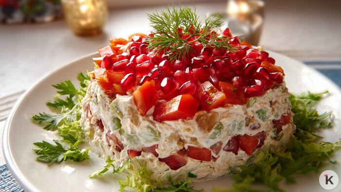 Малахитовый браслет и лисья шубка: три необычных салата, которые поразят гостей за новогодним столом  - Новости Калининграда | Иллюстрация: Ксения Александрова / «Клопс»
