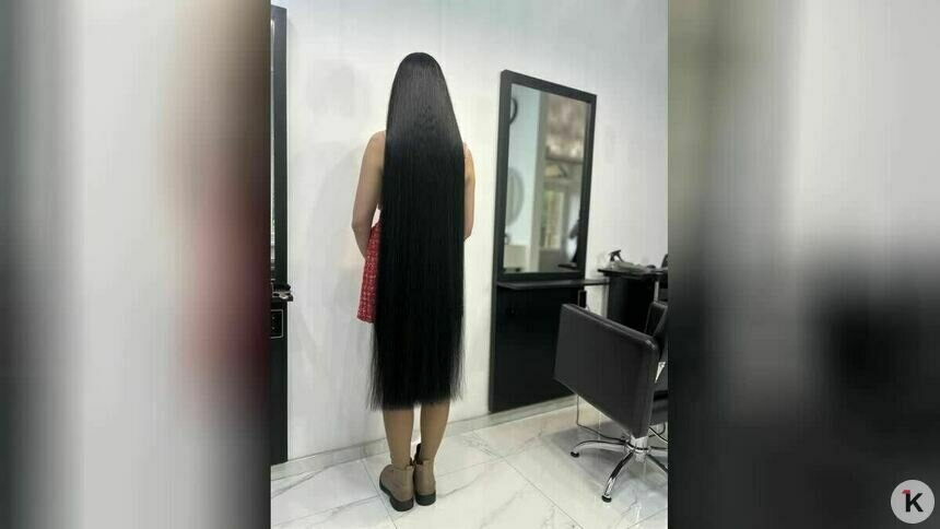 Яна предпочитает ходить с распущенными волосами | Фото: «Клопс»