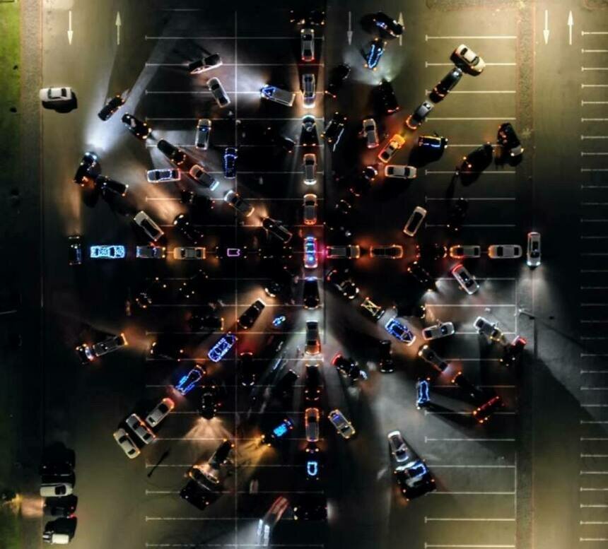 «Цель — заразить людей новогодним настроением»: калининградцев приглашают принять участие в ещё одном праздничном флешмобе (фото)   - Новости Калининграда | Фото: Кирилл Летучих