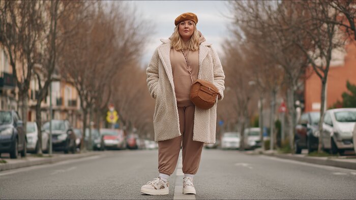 Не морозиться от стеснения: калининградский стилист — о том, как выбрать зимний наряд размера «плюс сайз» - Новости Калининграда | Иллюстрация: Midjourney