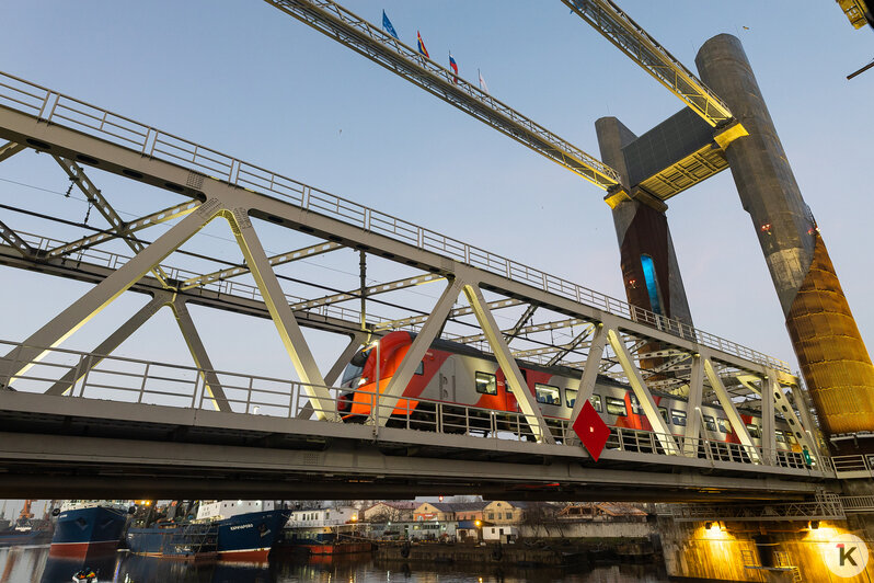 Железнодорожный дублёр двухъярусного моста в Калининграде передали РЖД (фоторепортаж) - Новости Калининграда | Фото: Александр Подгорчук / «Клопс»