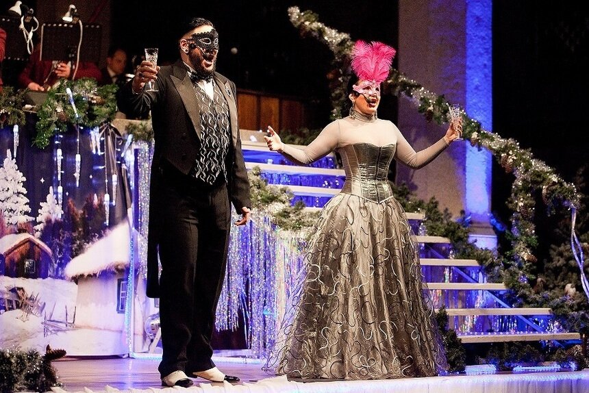 Новый год и Рождество невозможно представить без бал-маскарада и прекрасных музыкальных произведений | Фото: пресс-служба организатора мероприятия