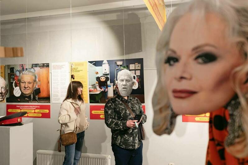Открылась «документальная» выставка о том, как в Калининграде побывали Иван Грозный, Мессинг и Чебурашка (фото) - Новости Калининграда | Фото: телеграм-канал «Дом китобоя»