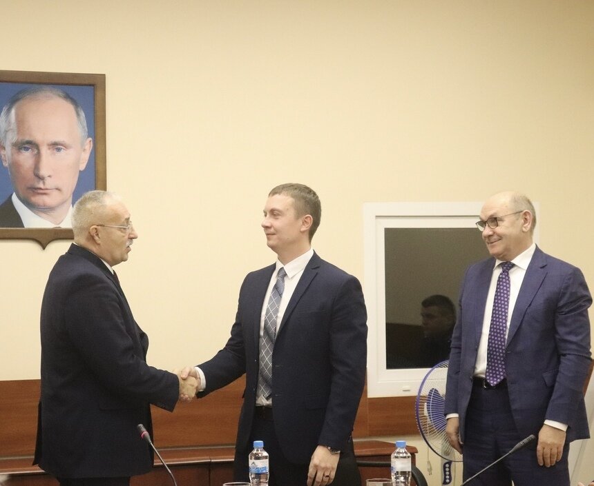 В Гусеве выбрали нового главу администрации. Им стал Павел Нефедов  | Фото: группа администрации Гусевского ГО в «ВКонтакте»