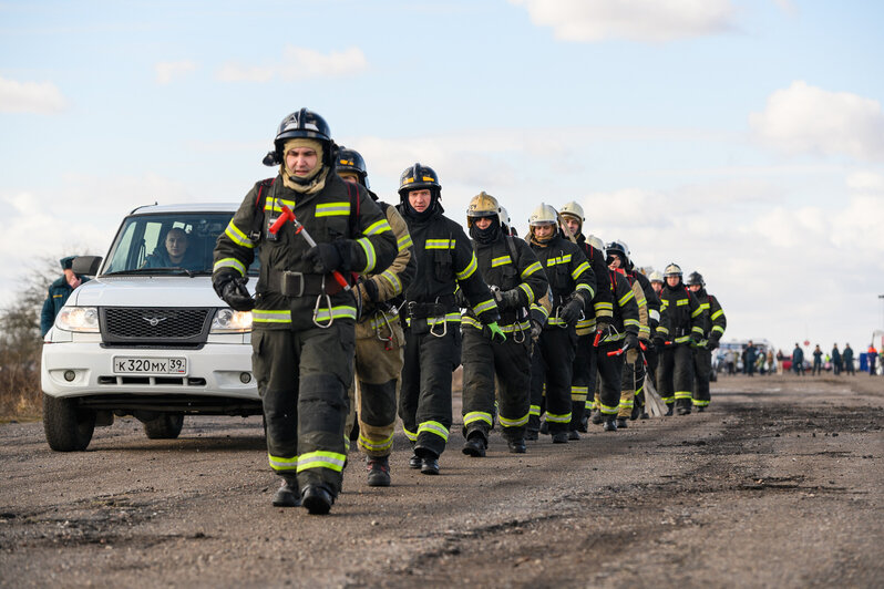 Те, кто всегда на передовой: в России отмечают День спасателя