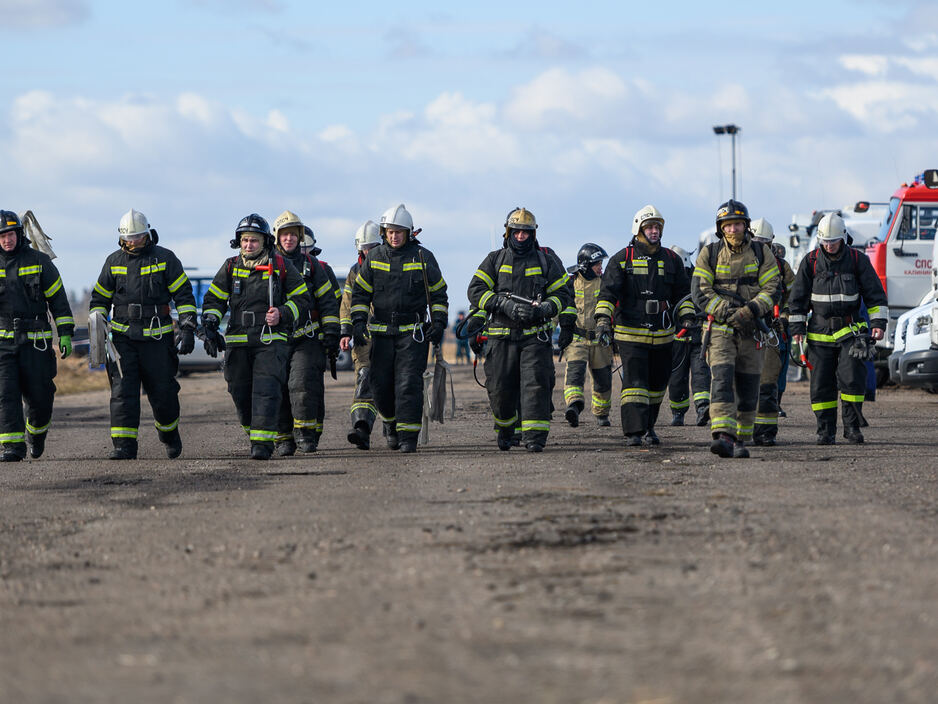 Те, кто всегда на передовой: в России отмечают День спасателя (дополнено)