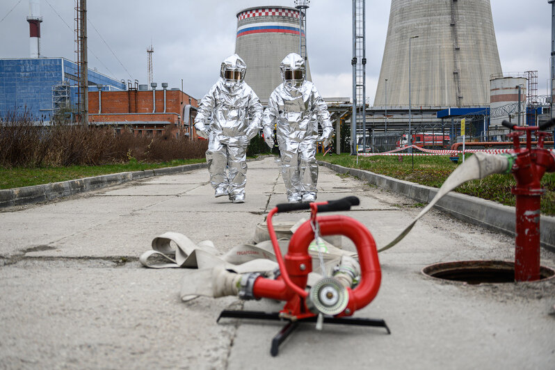 Те, кто всегда на передовой: в России отмечают День спасателя