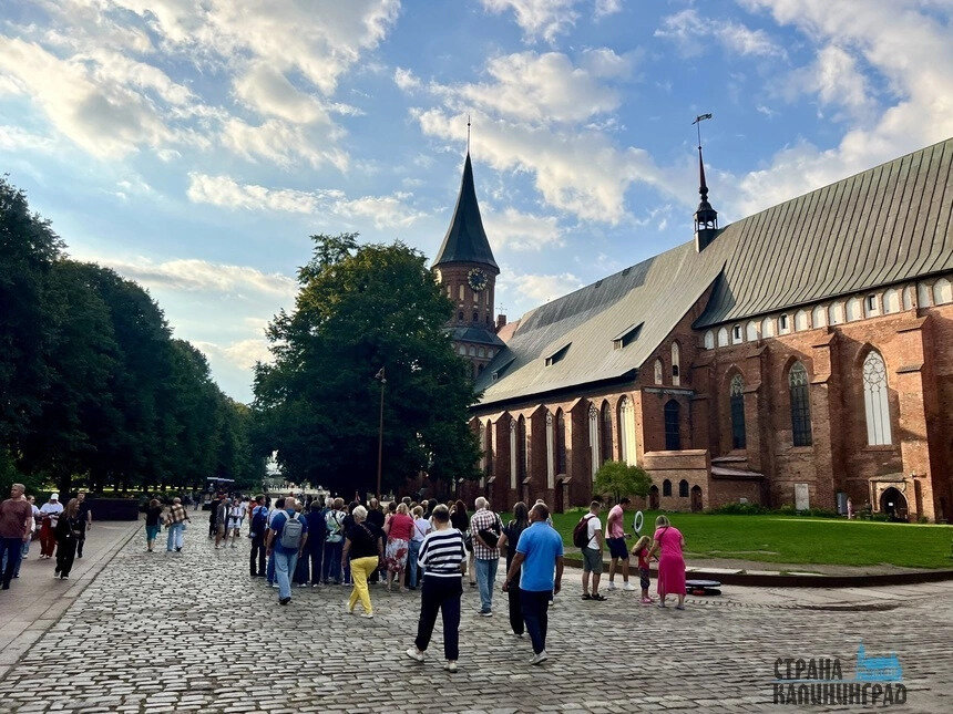 Туристы выбирают разнообразный отдых. | Фото: архив «СК»