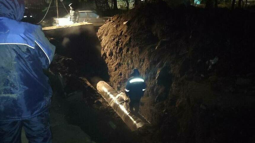 Тепло пошло по трубам: коммунальщики устранили аварию, из-за которой 119 домов осталось без отопления - Новости Калининграда | Фото: телеграм-канал Елены Дятловой