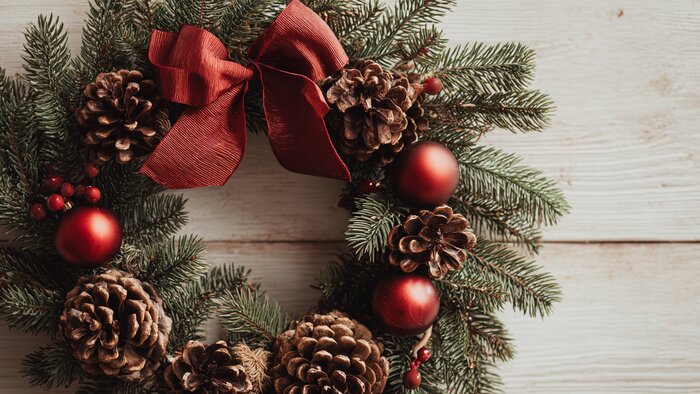 Рождественские поделки своими руками: 3 уютных идеи для дома - Новости Калининграда | Иллюстрация: Ксения Александрова / Midjourney