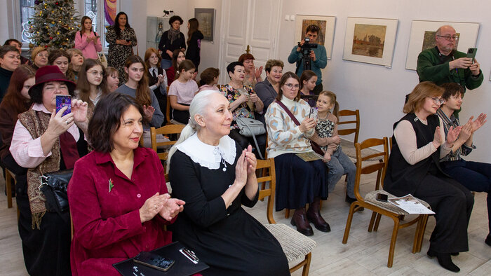 «Ода тихому Петербургу»: в Черняховске открылась выставка мэтра пастели Станислава Бернштейна - Новости Калининграда