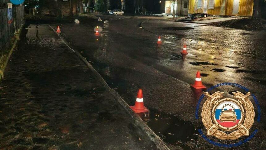 ГАИ ищет свидетелей: в Полесске на улице Театральной неизвестный водитель Volkswagen Passat сбил пешехода - Новости Калининграда | Фото: ГАИ