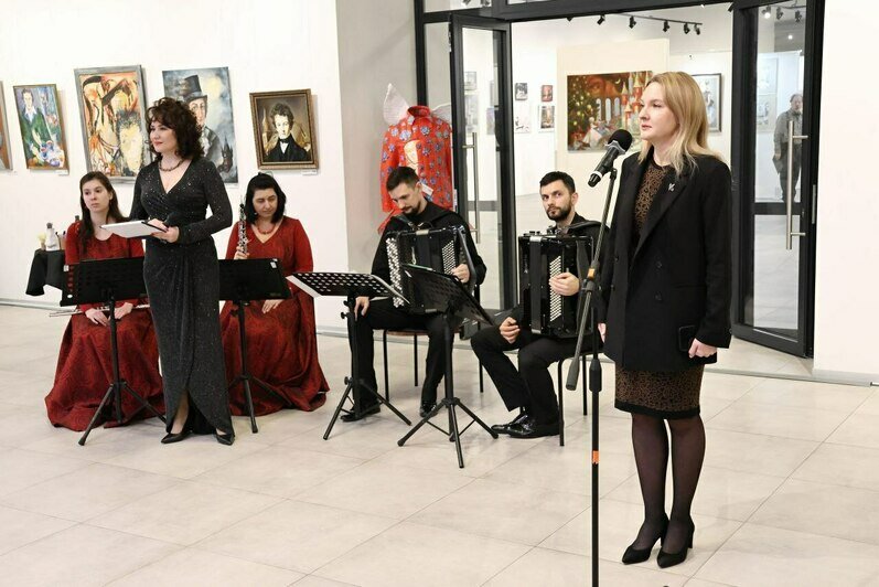 «Научиться видеть сквозь время»: как в Калининграде открылась юбилейная выставка проекта «Гофманиана»  - Новости Калининграда | Фото: калининградский областной историко-художественный музей