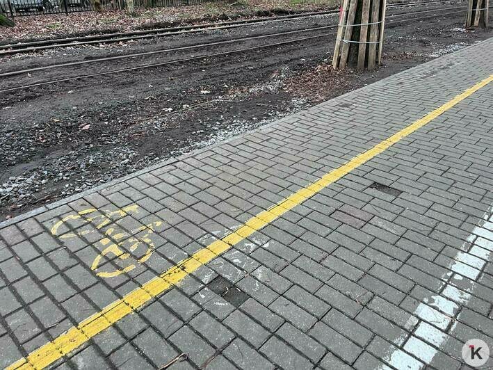 Пока пустой, медленный и с курящей бригадой: в Калининграде вернулся на прежний маршрут трамвай №5 (фоторепортаж) - Новости Калининграда | Фото: «Клопс»