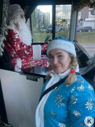 Как Дед Мороз с мешком конфет прокатился по Калининграду и собрал коллекцию стихов и улыбок (фото) - Новости Калининграда | Фото читателя