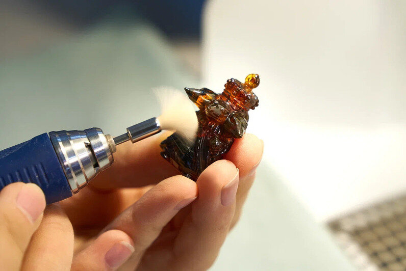 Янтарный Фаберже: в Калининграде изготовили 50 эксклюзивных наборов с ёлочными игрушками (фото) - Новости Калининграда | Фото: Калининградский янтарный комбинат