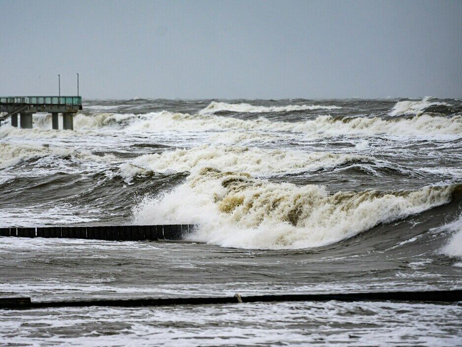Шторм предновогодний, Зеленоградск