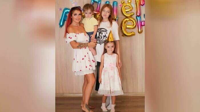 Оксана с детьми | Фото: архив семьи