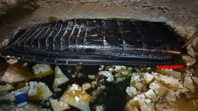 В Ленинградской области аэролодка врезалась в наплавной мост, погибли три человека (видео) 