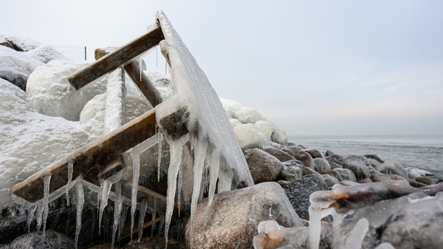 Ледяная Балтика: как мороз украсил побережье (фото)