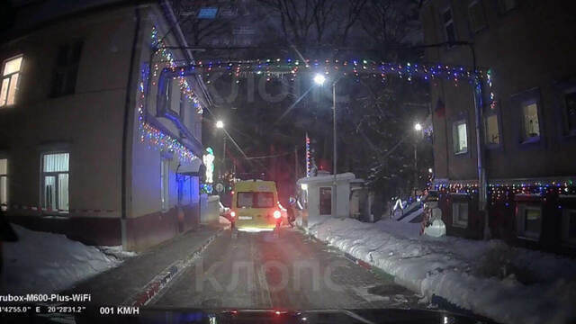 «Сына били в палате!»: калининградка устроила в ДОБ скандал, который закончился дракой и приездом полиции (видео)  