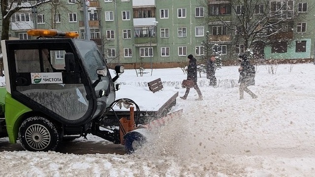 Травм из-за гололёда в Калининграде не становится меньше несмотря на уборку  