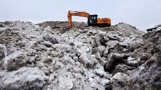 Секретная снежная гора: где в Калининграде хранят 23,5 тысячи кубометров снега