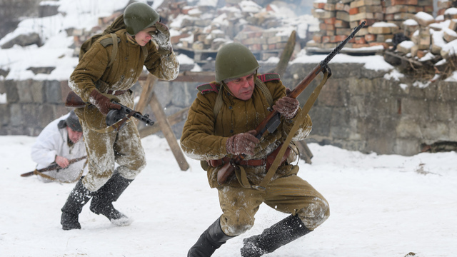 Зима 45-го: уличный бой за Лабиау - реконструкция в Полесске (фото)