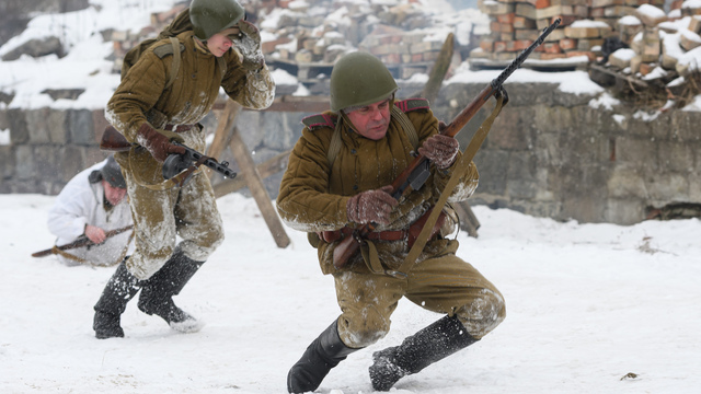 Зима 45-го: уличный бой за Лабиау - реконструкция в Полесске (фото)