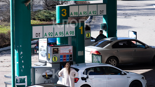 Калининградстат рассказал, как изменились цены на автомобильное топливо за год  