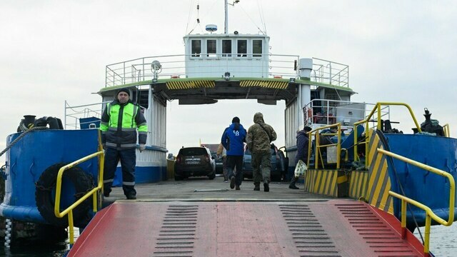 Паромное сообщение между Балтийском и Балтийской косой временно приостановлено