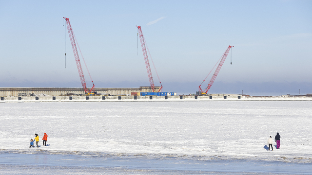 Инопланетные пейзажи замёрзшей Балтики: фоторепортаж из Пионерского  