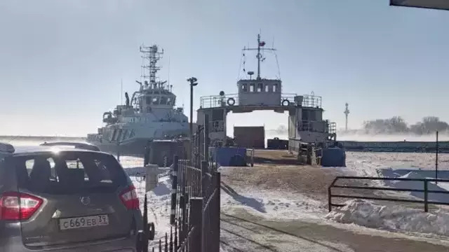 Количество паромов на Балтийскую косу увеличили до пяти