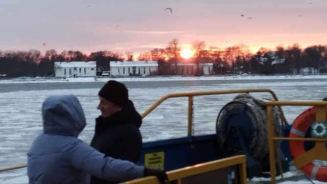 Переправа автомобилей на Балтийскую косу невозможна до таяния льда