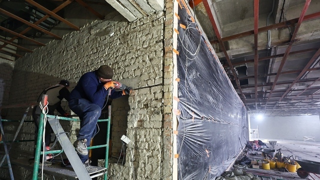 Больше не Дом искусств: как обновляют калининградский Театр эстрады (фоторепортаж)