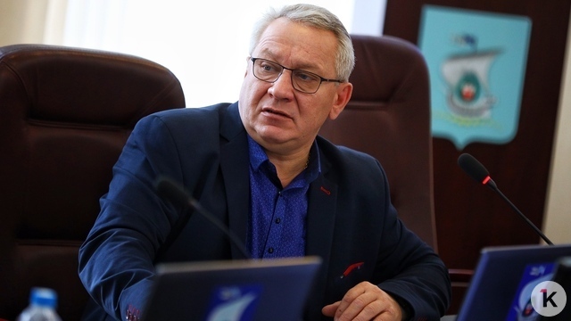 В Калининграде вышла на линию половина маршруток, глава города заявил о возможном транспортном коллапсе