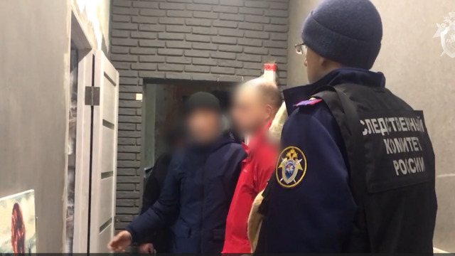 Бил железным прутом и привязал к кровати: СК направил в суд дело об убийстве 7-летнего мальчика в Черняховске    