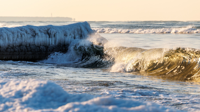 Февральский лёд может помешать доставке грузов по Балтике