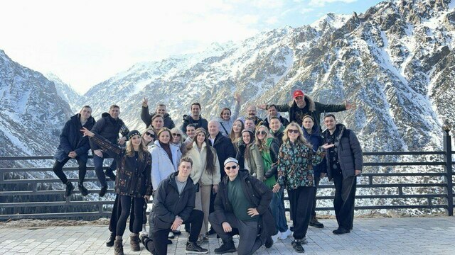 Ансамбль песни и пляски Балтфлота устроил флешмоб на Тянь-Шане (видео) 