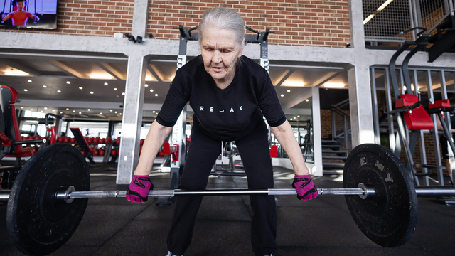 Штанга — любовь моя: как калининградская пенсионерка в 80 лет стала чемпионом по пауэрлифтингу (фото, видео)  