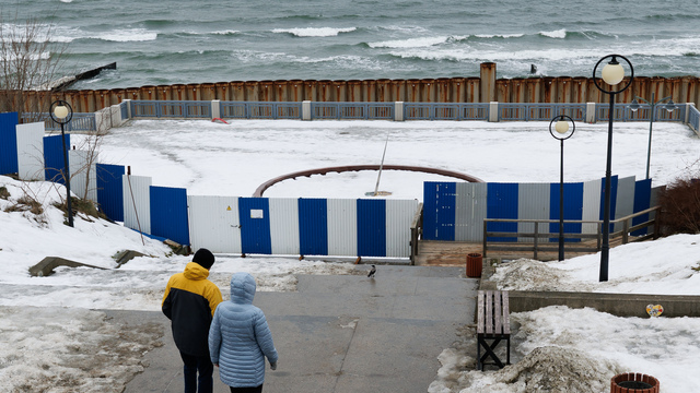 На старом променаде в Светлогорске появились рабочие